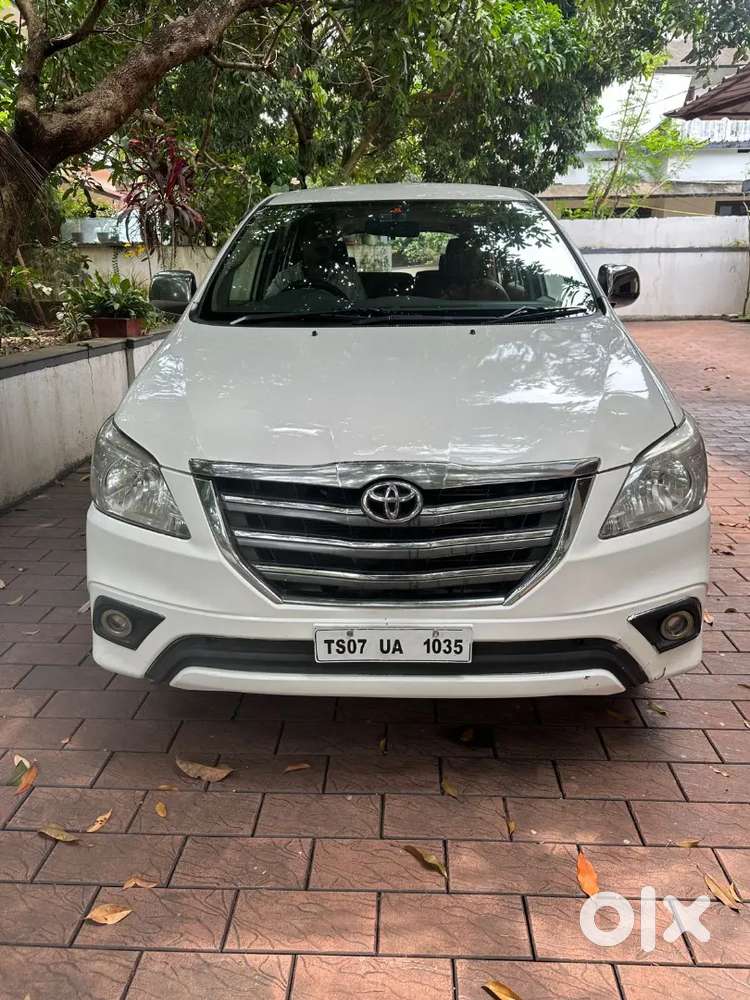 Toyota Innova 2014 Diesel 192000 Km Driven