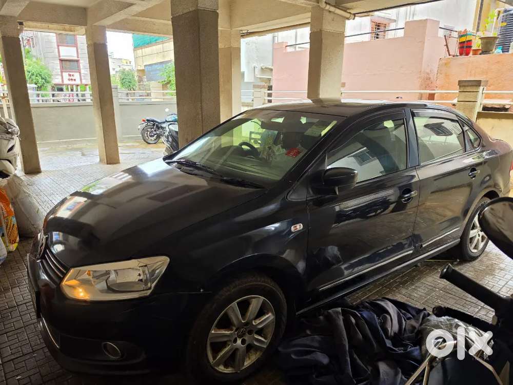 Volkswagen Vento 2012 1.6 Highline Manual