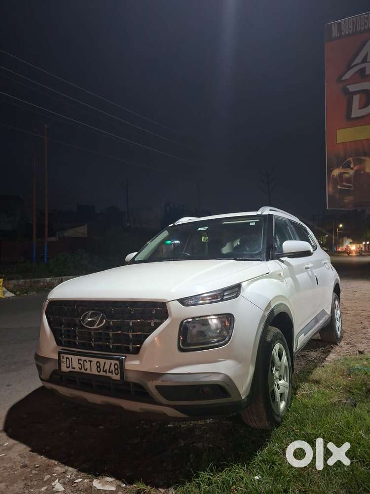 Hyundai Venue S 1.2 Petrol, 2022, Petrol