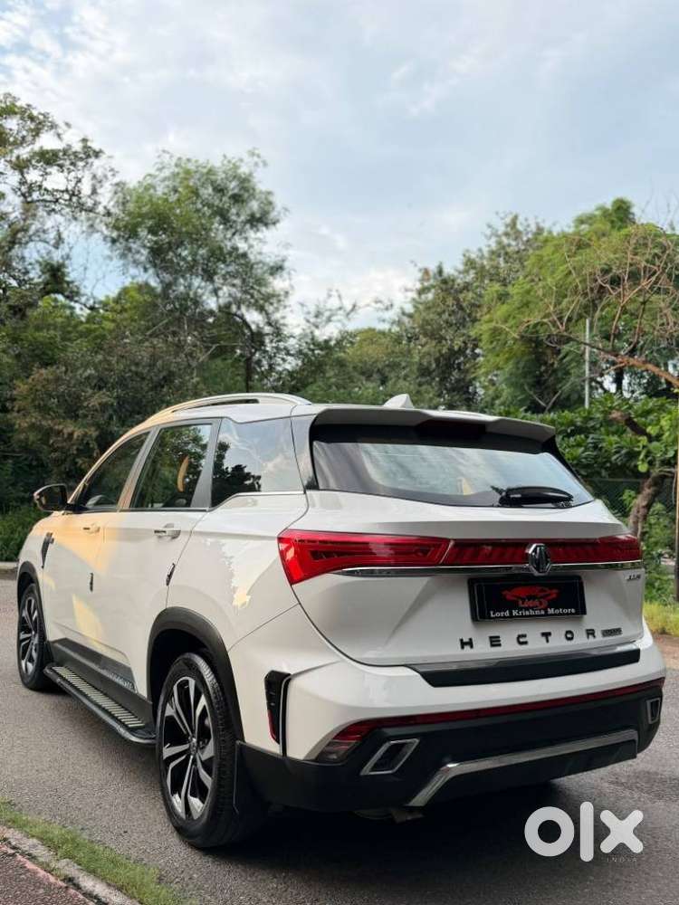 Mg Hector Plus Savvy Pro 1.5 Turbo Petrol Cvt 7 Str, 2024, Petrol