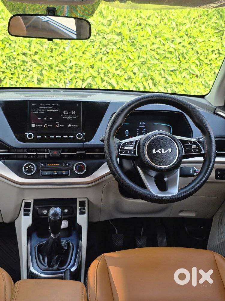 Kia Carens, 2025, Petrol