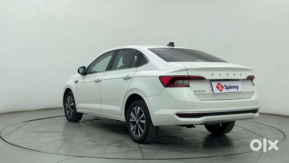 Skoda Slavia Style 1.0l Tsi Mt, 2022, Petrol
