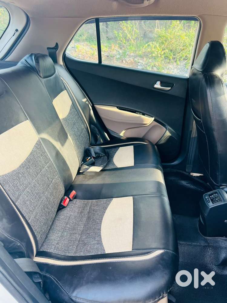 Hyundai Grand I10 Sportz, 2015, Petrol