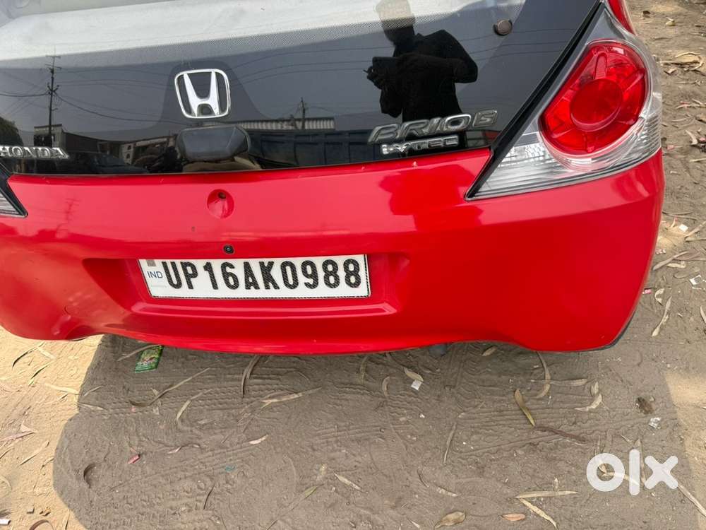 Hyundai Brios I-veet Car 2012