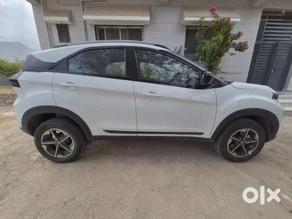 Tata Nexon Petrol 2026