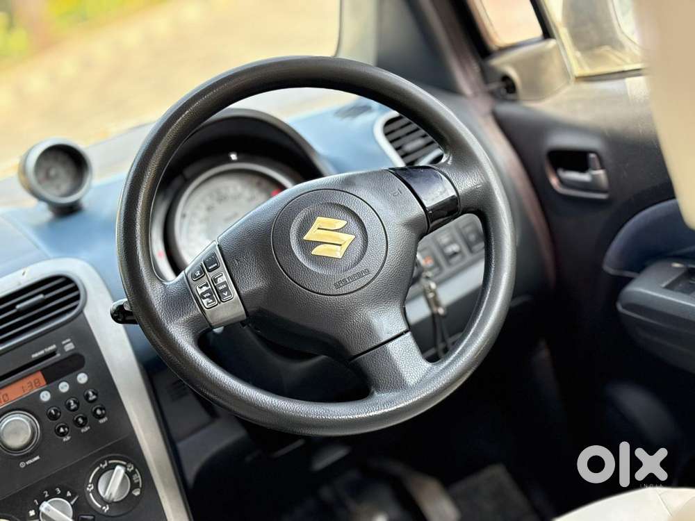 Maruti Suzuki Ritz Zxi, 2011, Petrol