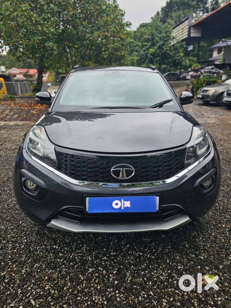 Tata Nexon 1.2 Revotron Xma, 2018, Petrol