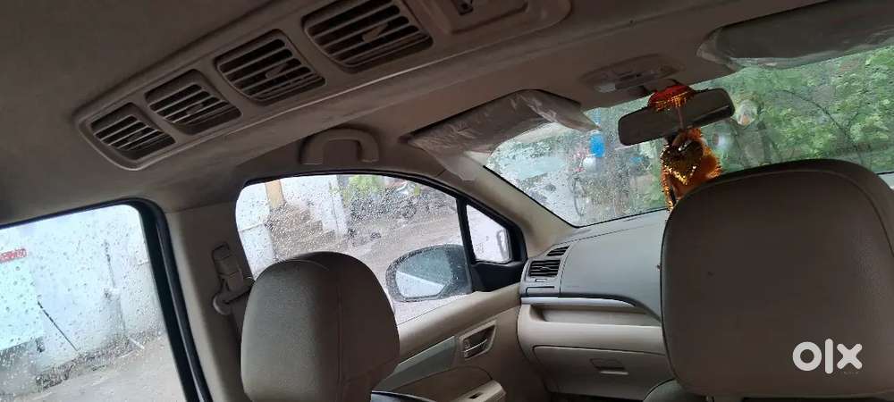2016 Maruti Suzuki Ertiga Zdi( Doctor Car)2017 Registastion  Car