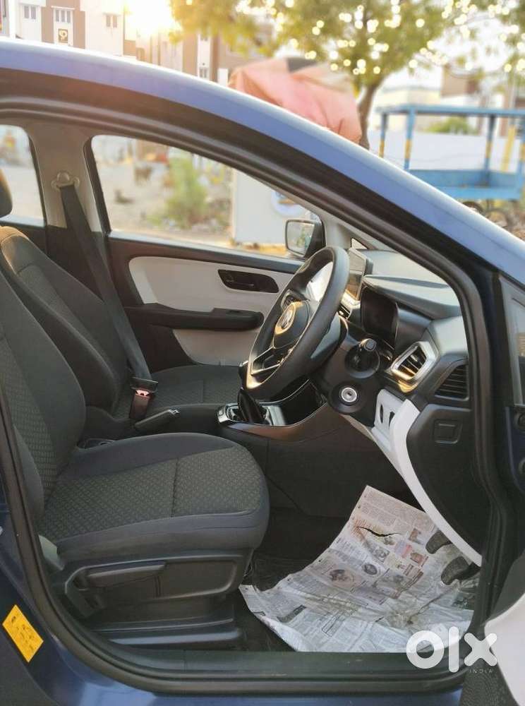 Tata Altroz Xm Plus (s), 2025, Petrol