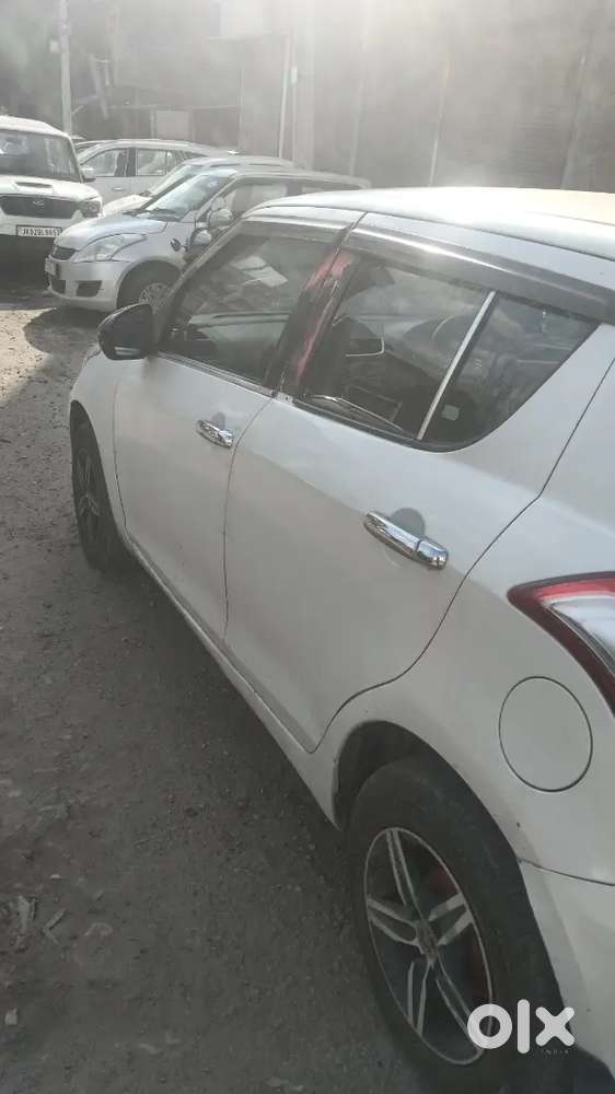 Maruti Suzuki Swift 2013 Diesel 73000 Km Driven