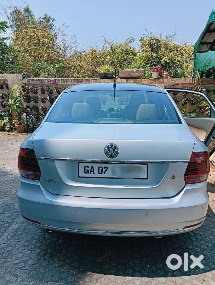 Volkswagen Vento 1.6 Mpi (mt) Highline , Model 26 Dec 2017 , Silver