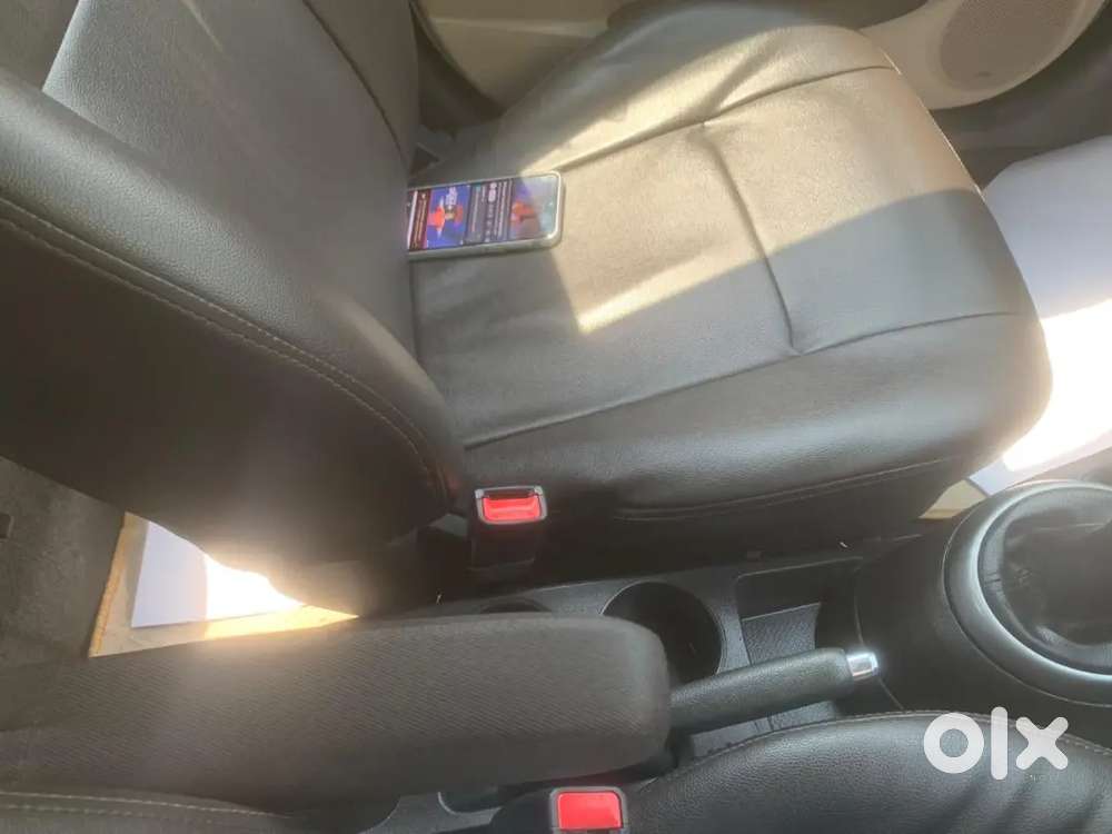 I20 Asta 31829 Kms Run Top Model Brand New Condition With New Tyres