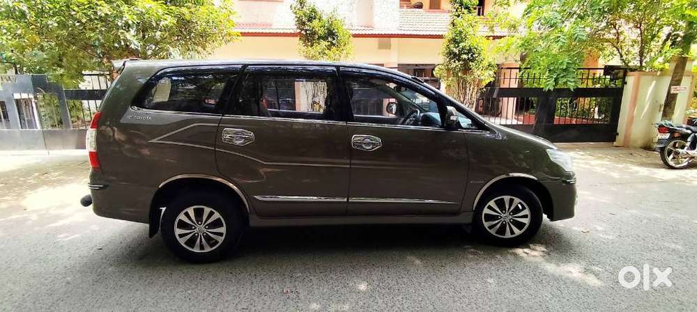 Toyota Innova 2.5 Z Diesel 7 Seater, 2015, Diesel