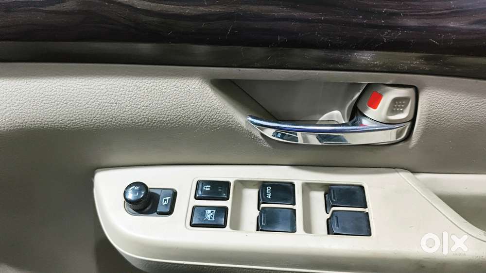 Maruti Suzuki Ertiga Zxi Plus Shvs, 2021, Petrol