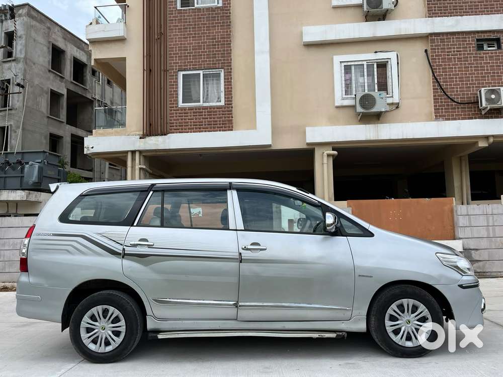 Toyota Innova 2.5 G (diesel) 8 Seater, 2011, Diesel