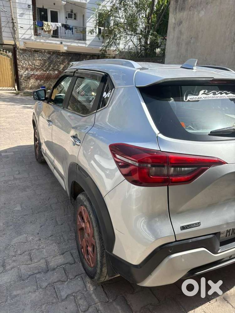 Nissan Car Petrol 2022 Model