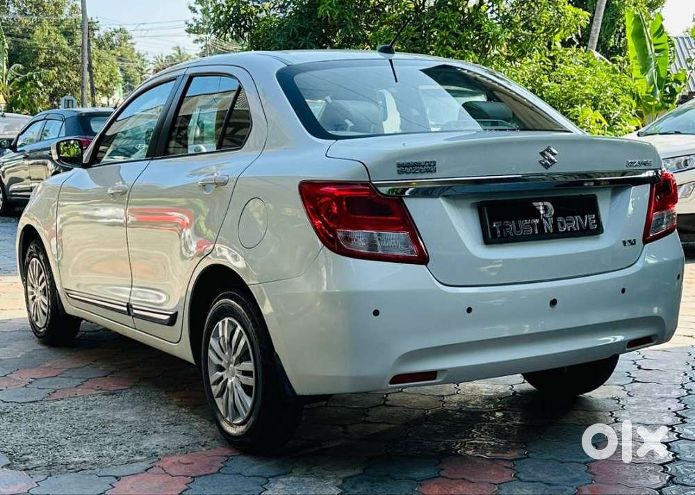 Maruti Suzuki Swift Dzire 1.2 Vxi, 2017, Petrol