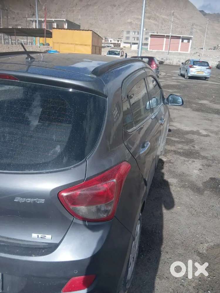 Hyundai Grand I10 2017 Petrol Well Maintained