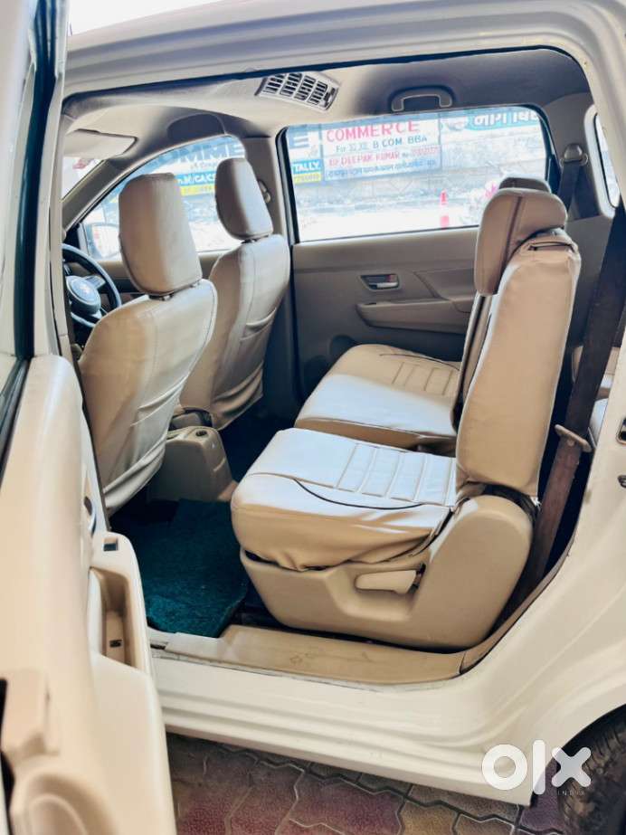 Maruti Suzuki Ertiga Vxi (o) Cng, 2023, Petrol
