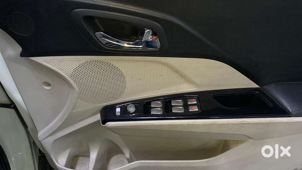 Mahindra Xuv300 W8 Option, 2021, Petrol
