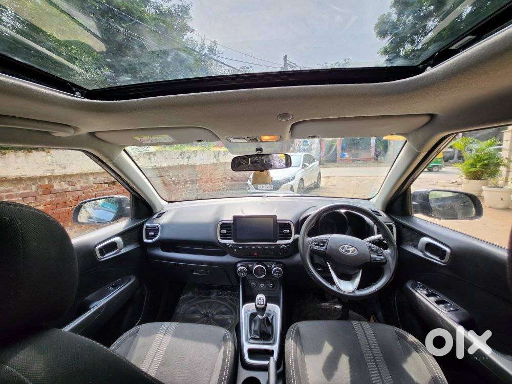 Hyundai Venue Sx (o) Mt 1.5 Diesel, 2021, Diesel