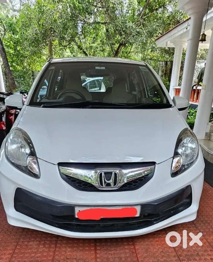 Honda Brio 2015 Petrol Well Maintained