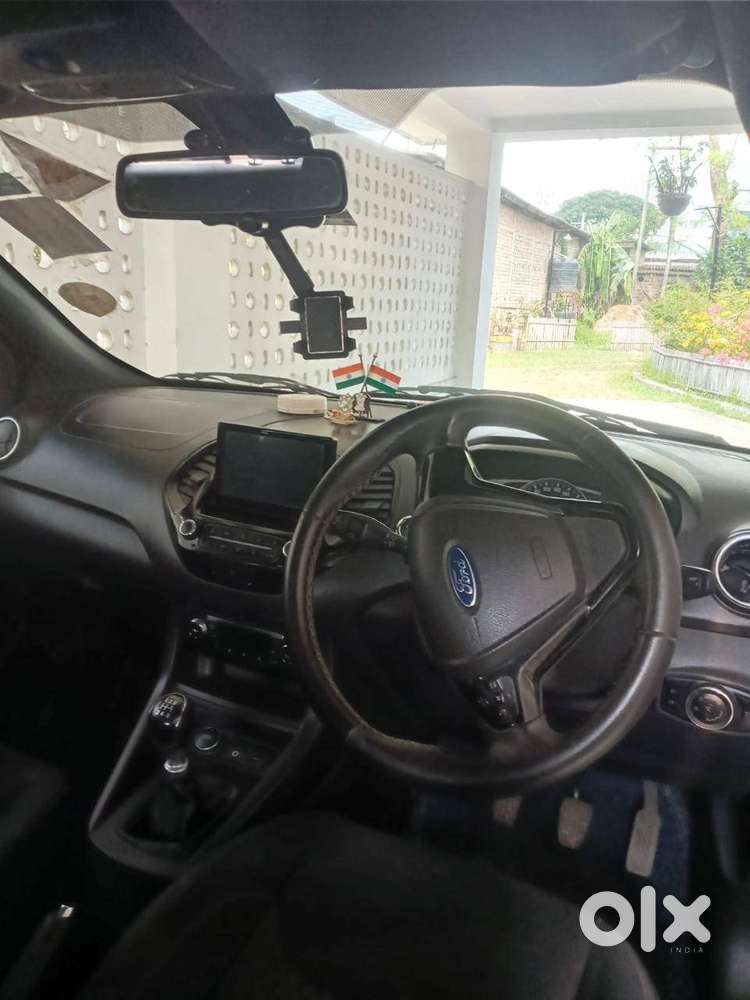 Ford Figo Titanium Blu 2020