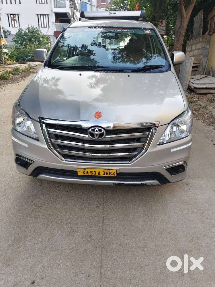 Toyota Innova 2.5 G (diesel) 8 Seater, 2011, Diesel