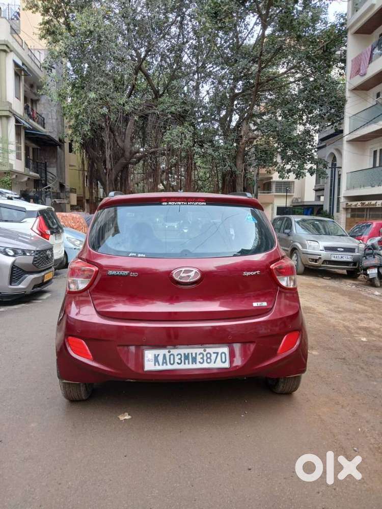Hyundai Grand I10 Sportz, 2015, Petrol