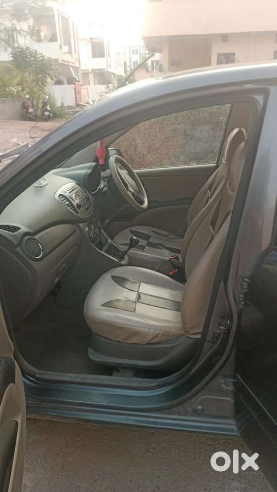 Hyundai I10 Sportz 2013