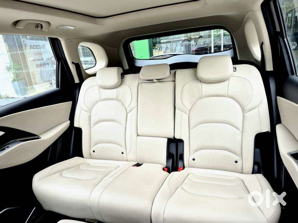 Mg Hector Sharp Pro 1.5 Turbo Cvt Dual Tone, 2023, Petrol