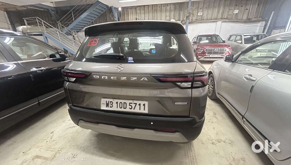 Maruti Suzuki Brezza 1.5 Zxi At Smart Hybrid, 2022, Petrol