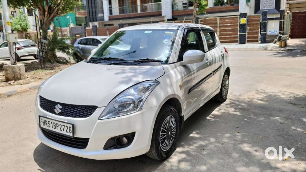 Maruti Suzuki Swift 1.2 Lxi (o), 2017, Cng & Hybrids