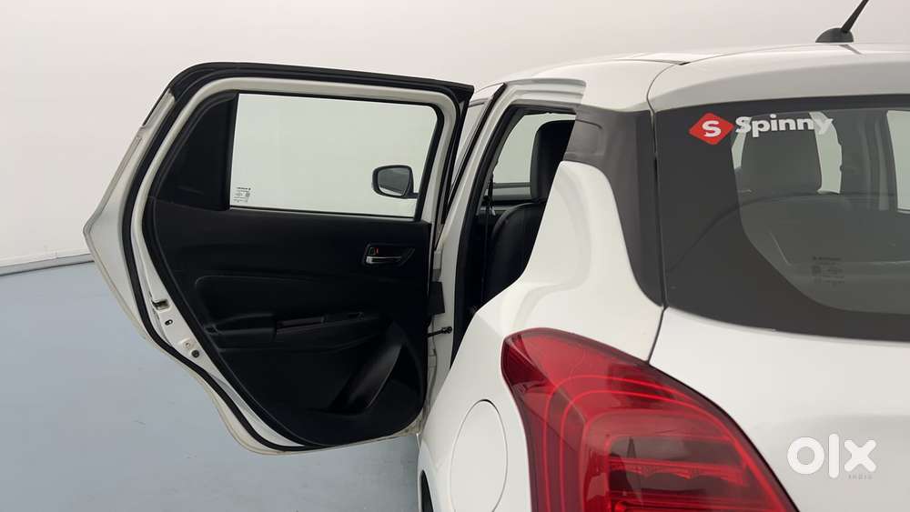 Maruti Suzuki Swift Amt Vvt Vxi, 2018, Petrol