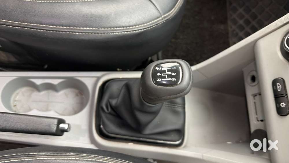 Tata Tiago Xe, 2021, Petrol