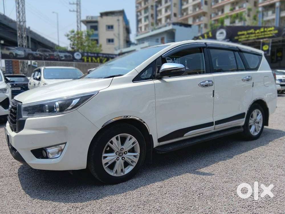 Toyota Innova Crysta 2.8z Automatic, 2018, Diesel