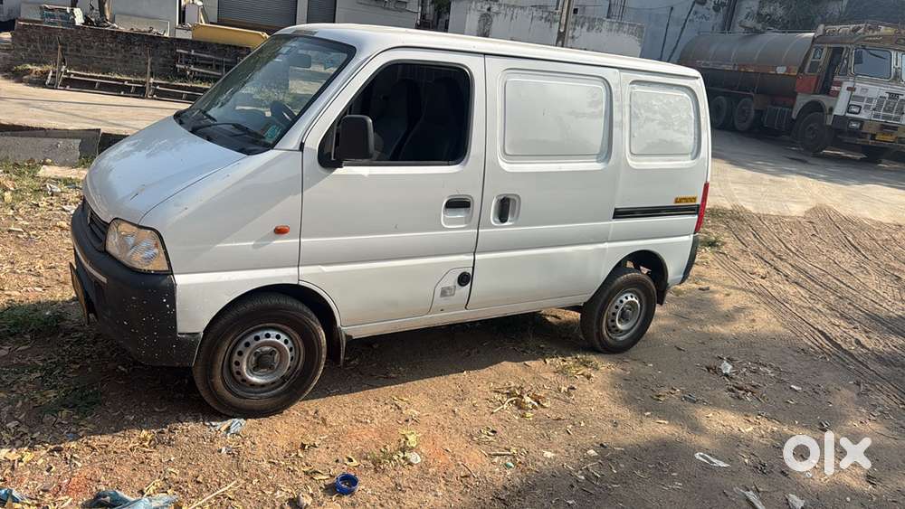 Maruti Eeco 2023 Cng