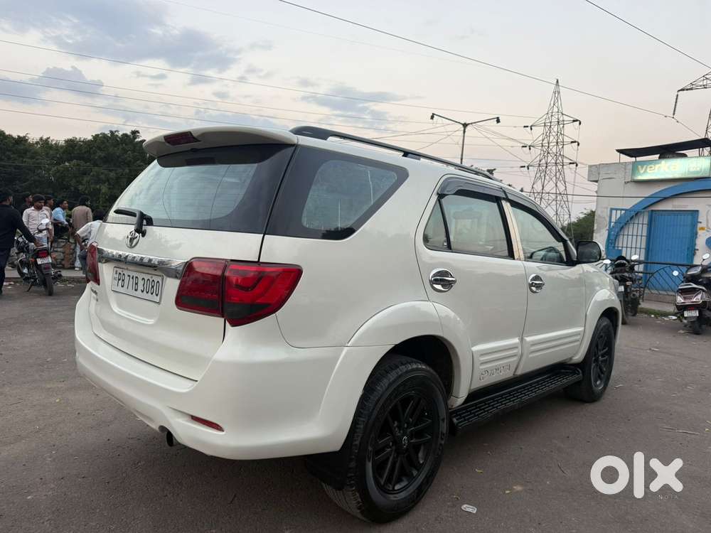 Toyota Fortuner 3.0 4x2 Automatic, 2013, Diesel