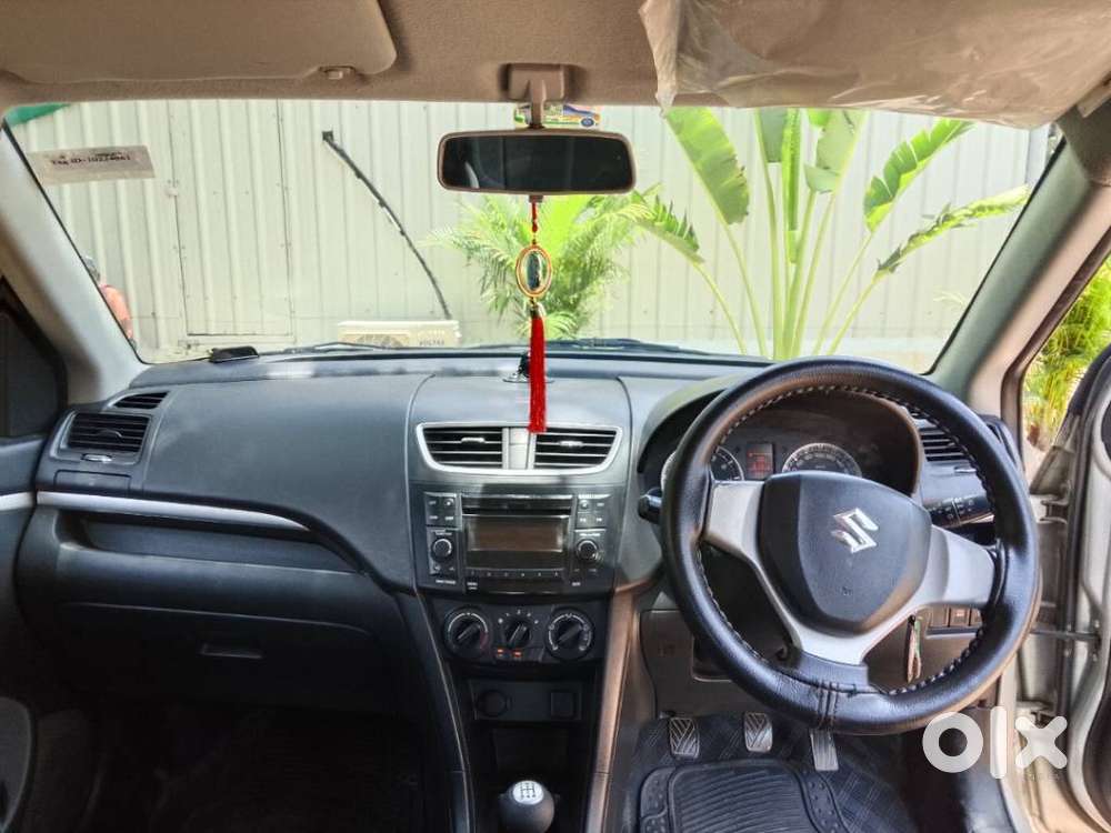 Maruti Suzuki Swift Vxi 1.2 Abs Bs-iv, 2015, Petrol