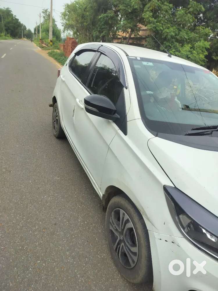 Tata Tiago Revotron 2023