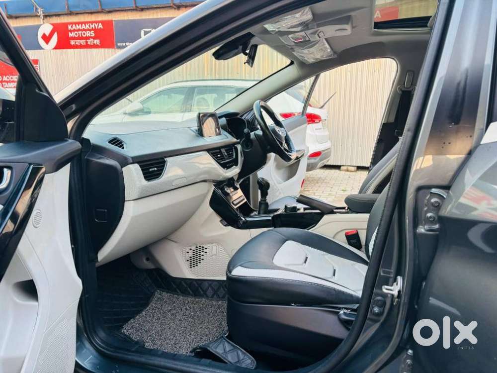 Tata Nexon 1.2 Revotron Xz Plus, 2022, Petrol