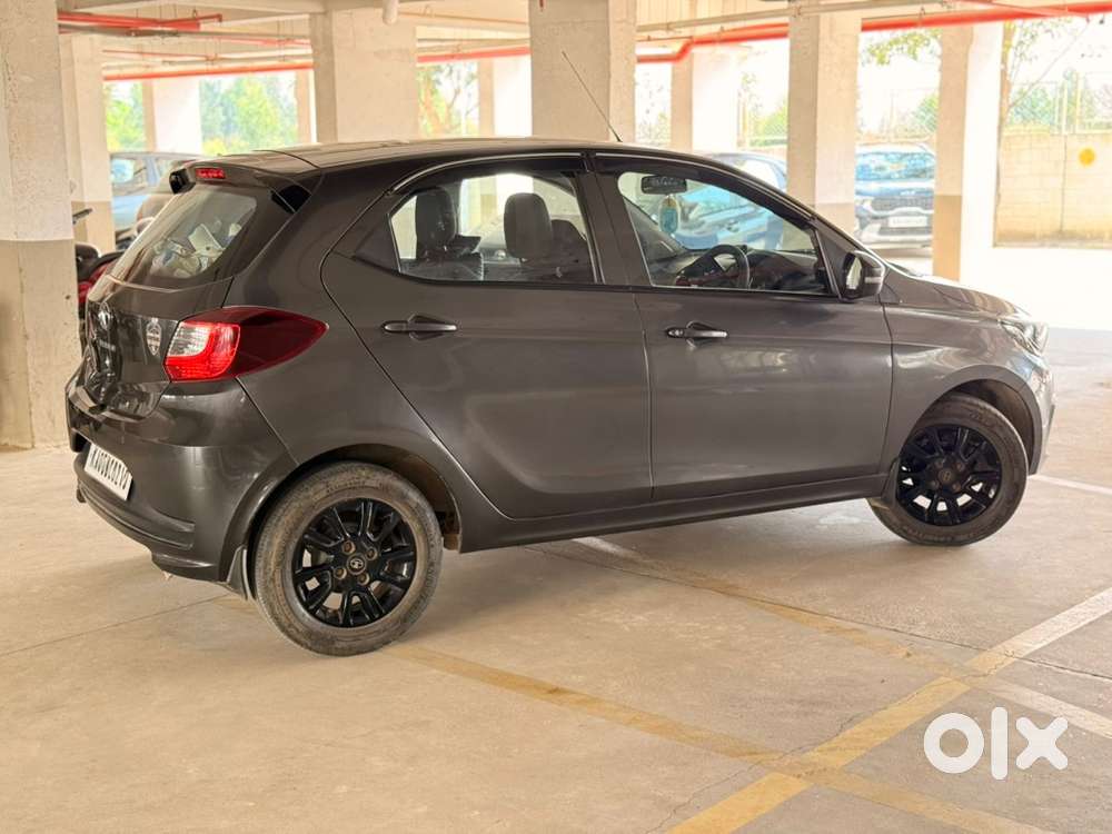 Showroom Condition Tata Tiago (limited Edition).. Less Driven
