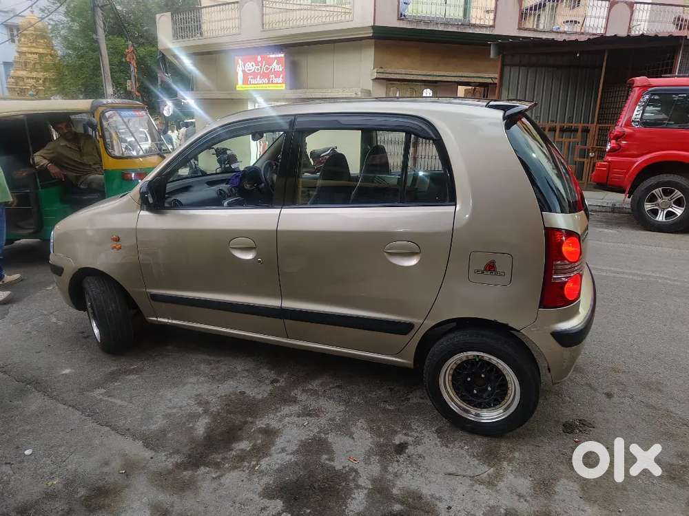 2011 Model Second Owner Jinn Vehicle Mag Wheel Leather Seats Beautiful