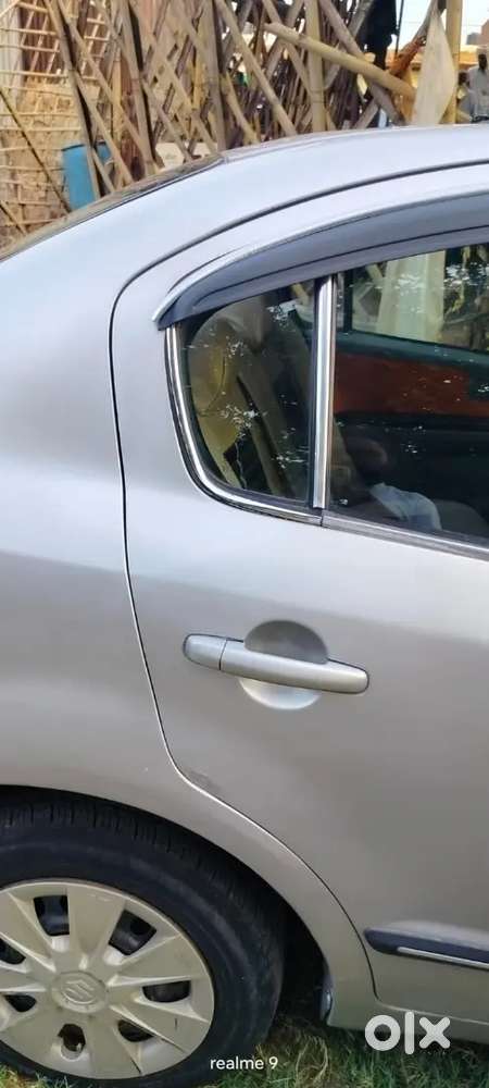 Suzuki Sx4 2011 ,5 Year Bad Hue H  New Condition Valid 2031 Tk H