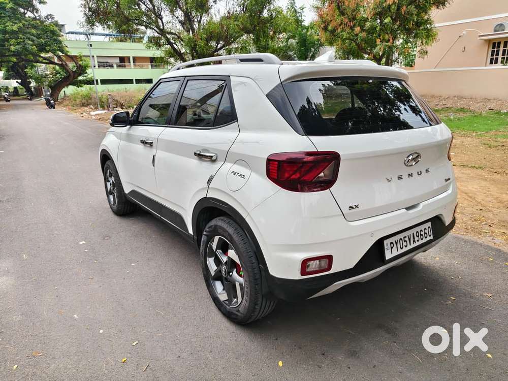 Hyundai Venue 1.0 Sx (o) Turbo Dct, 2021, Petrol