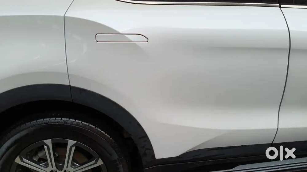 Mahindra Xuv700 2026 Diesel Well Maintained