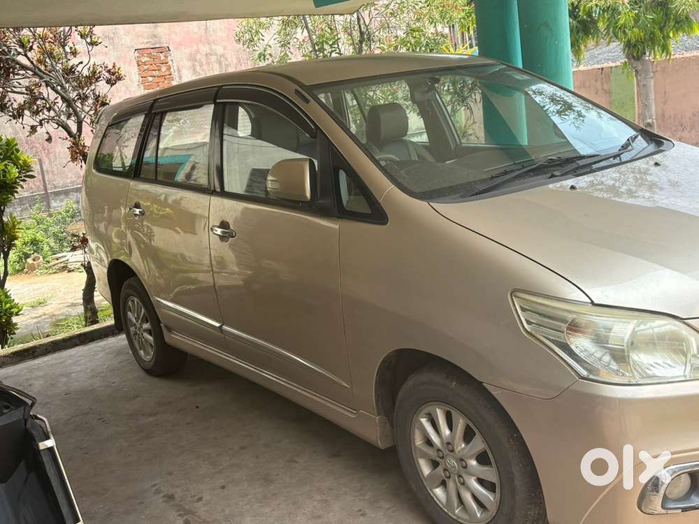 Toyota Innova Diesel 2015