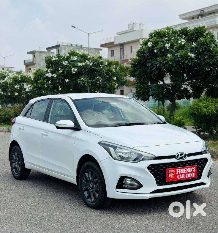Hyundai I20 Petrol Asta Option, 2018, Petrol