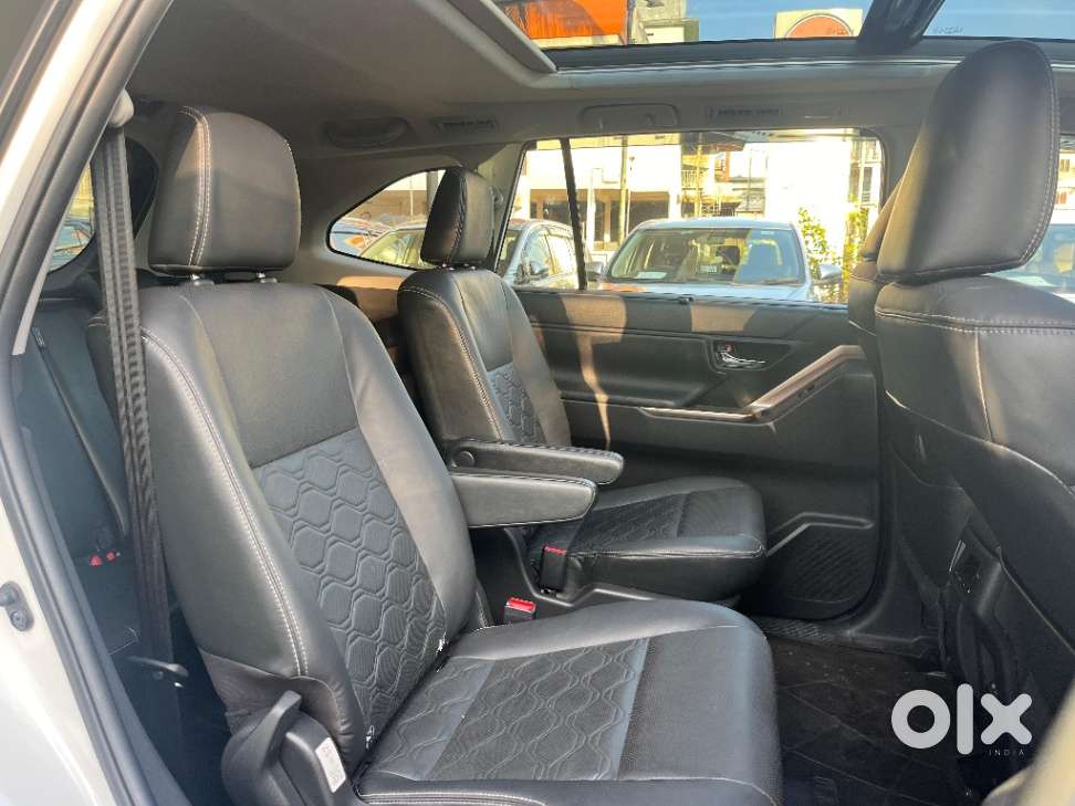 Maruti Suzuki Invicto, 2024, Petrol