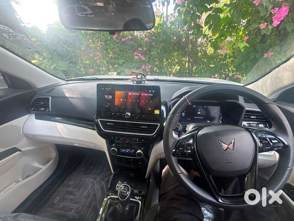 Mahindra Xuv 3xo 2025
